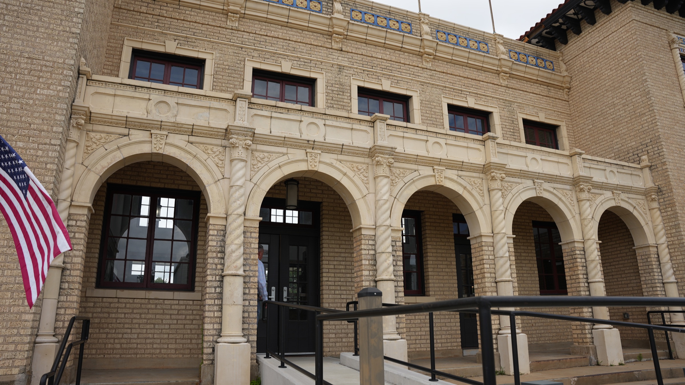 Arched entrance of the Texas and Pacific Railroad Depot